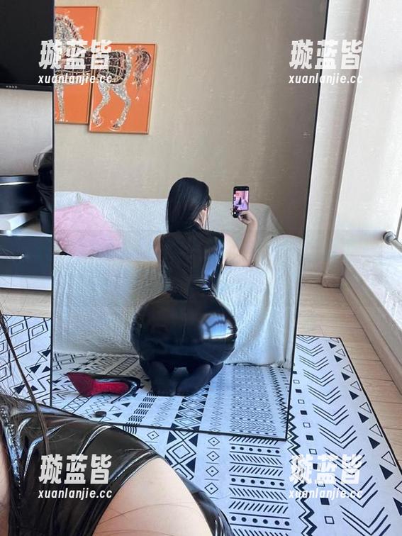 微密圈 - 120斤的小王同学的校服合集：这身打扮，我也是醉了！