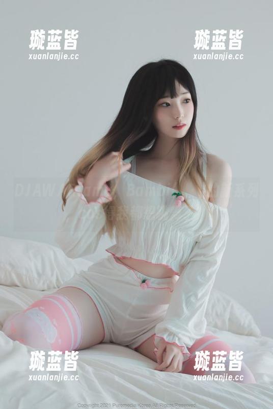 DJAWARiamu，Bambi(밤비)的新系列，cos得我都想跳舞了！