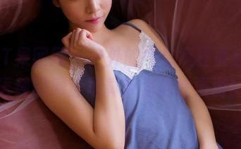 GIRLT果团网 – 户外的气息疯狂蔓延，王语纯的网盘写真带你随性漫游！