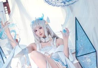 把兔女郎阿尔托莉雅搬到现实，Luisa_零纱，你的写真集超乎想象！
