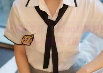 MFStar模范学院 – Hana妹的户外写真，太阳比我还抢镜！