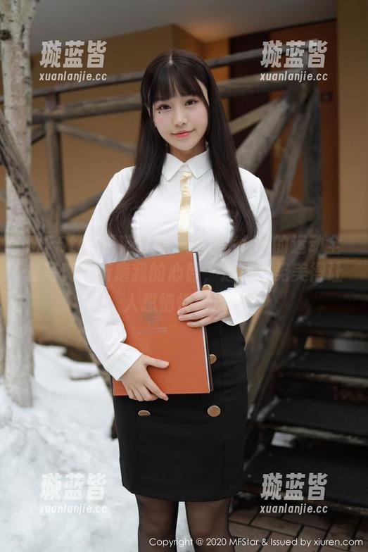 MFStar模范学院 - 茜茜Kimi的运动全套写真，折磨我的心智，运动态势美得让人想悄悄记录。