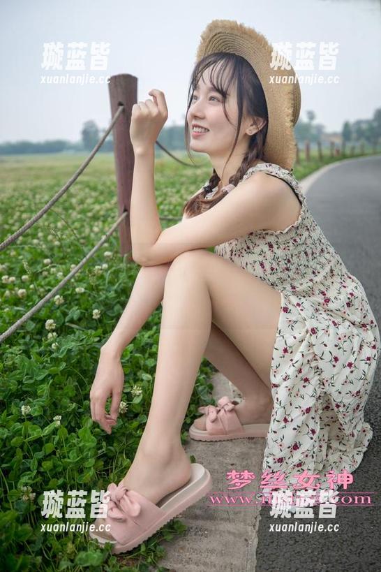 MSLASS梦丝女神 - 张芷馨：爱笑的少女——无圣光，却让每个笑容都透着光芒。