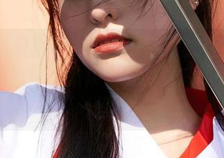 MiiTao蜜桃社 – 苦涩又甜蜜：看完珍妮Jeane的少女作品集，资源到底让人囧在哪里？