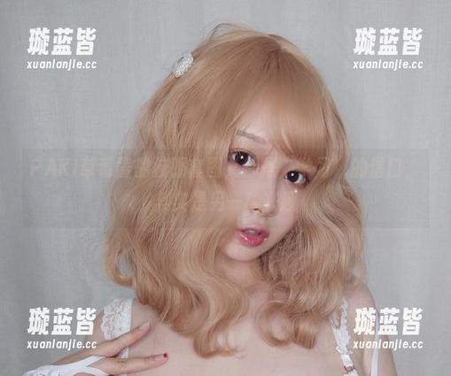 PAKI草莓酱的校服套图，都是“学习”的借口，其实是另一种兴趣