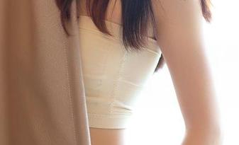 ROSI写真 – 呜哦，小莉的红裙写真，让我不忍心关掉这一页。
