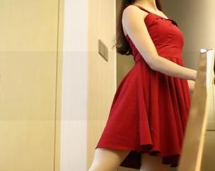 ROSI最新高清写真：捆绑胶带？纯粹是要玩个痛快！