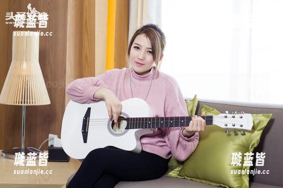 TouTiao头条女神 - 大悦悦和她的体操服，以原图的姿态征服你。