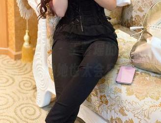 TuiGirl推女郎 – 王馨瑶的网袜最新款，图片里的她也太会穿了吧！