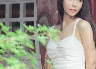 UGirls尤果网 – 娜依灵儿，连体衣，最近的私拍我看了又看