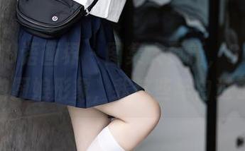 XIAOYU语画界 – 图集大更新，Cris_卓娅祺的厨娘形象，我这些年白过了吗？