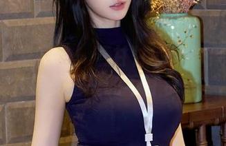 Xiuren秀人网 – 燕甘甘的学妹系列：私房美图里的不甘示弱