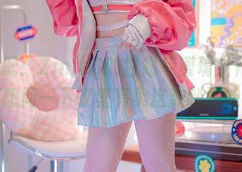 HD绝配：ZinieQ的甘露寺蜜璃女仆写真，想问一下哪里有卖这款制服的？