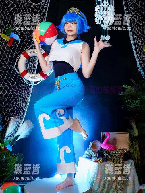 ZinieQ的双人写真集，下载的时候别掉链子哦！