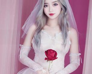 eloise软软的女孩，别再让我分心，好美图啊！