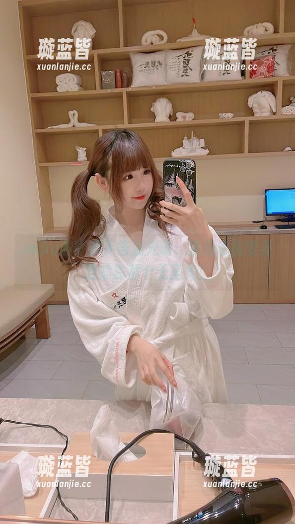 miko酱吖挥手告别光明，泡汤也能变美图就靠那个无圣光！