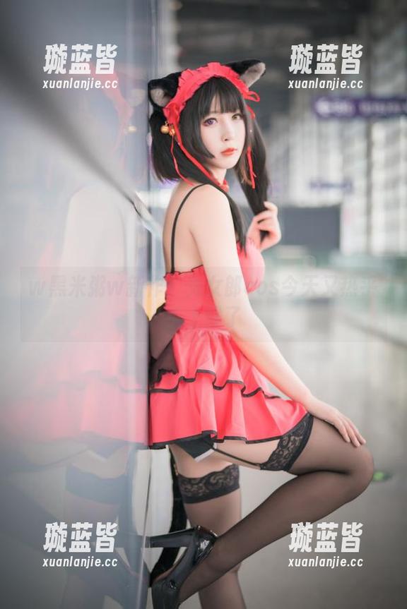 w黑米粥w新作：兔女郎cos今天又热乎乎上线了