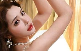 微密圈 – 别说我没提醒！于芷晴的热辣红合集，每张图都值得表白！