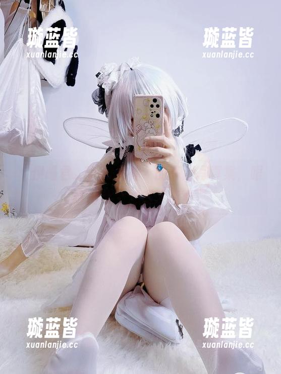“伊喵君_Nya女神”的高清写真集，眼睛得带个滤镜才能看。