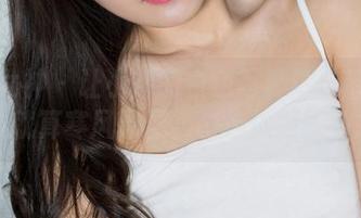 克拉女神 – 让小芹的白色写真精选带你入冬！就算寒风瑟瑟，白色依旧不怕凉！