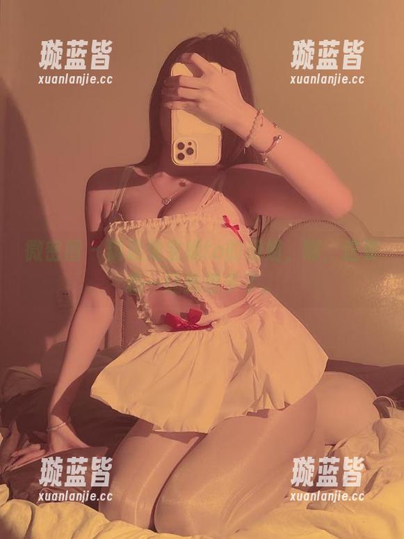 微密圈 - 精选兔宝妮to的姐姐，啊，这姿态…让我想多了。