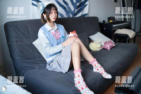 猫耳朵和日常穿搭，兔玩映画的原图总是那么让人刮目相看，图集里的亮点更是意外多。