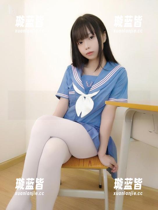 图片中的黑兔：十万珍吱伏特的奇妙写真集分享
