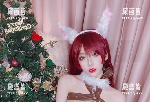 啾小妍的肉丝作品，我的注意力在这边停留得太久了吧…惹人遐想。