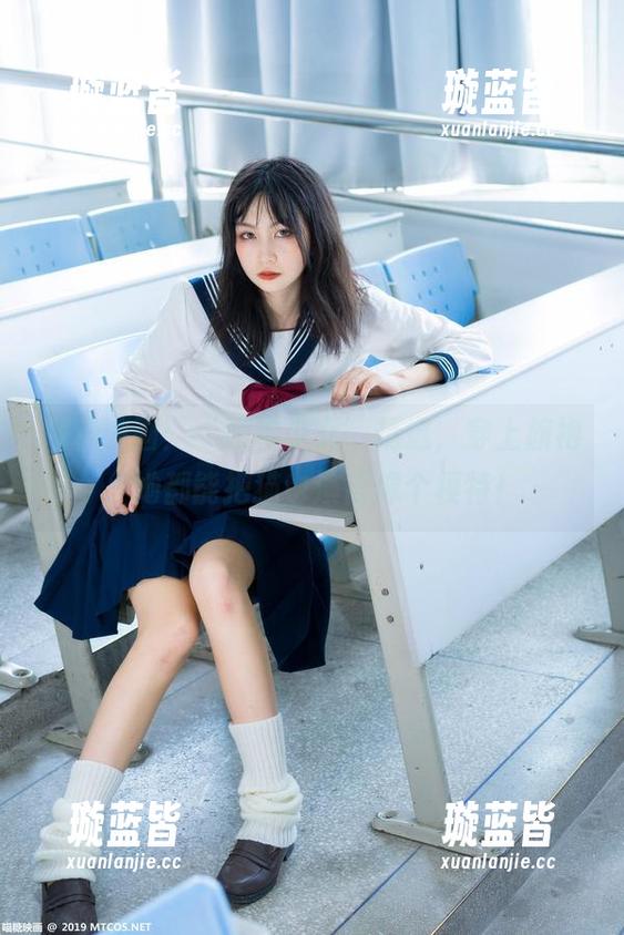 喵糖映画：“旗袍少女”精选，穿上旗袍，她都能把猫也演得像个模特！