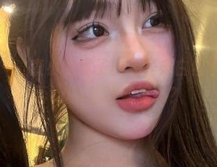 微密圈 – 查查小优优子的无圣光白丝图集，能否hold住这些姿态？