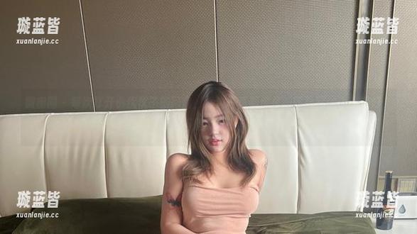 微密圈 - 每次打开小优优子的网盘，海边写真都像是一段隐藏的小小美好，我是不是太啰嗦了？
