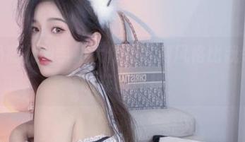 小小奶瓶儿的学姐大作，定制风格比我邻居家的花园还拼