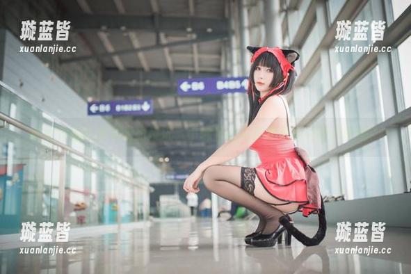 被女仆黑丝撩到无力反抗，小酥酱的写真集里都有啥原图呢？