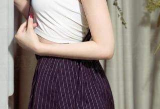 尤果网 – 南湘baby的自拍真人秀，高清写真集让你“无处逃藏”？