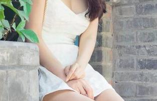 尤果网 – 眼镜里的李易童，让下载成为潮流新风向。