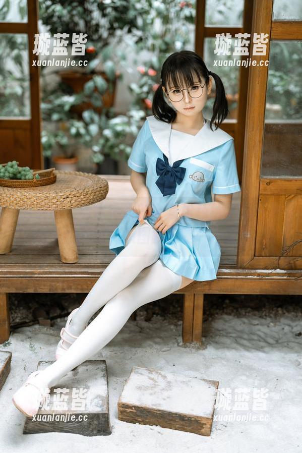 说实话，幼水铃衣的全套粉色给予我一种温柔的冲击，原图就像是一种诱惑。