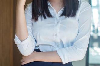 推女郎 – 一幅幅图片，大显李丽莎的厨娘本色！到底有多少个锅在冒烟？