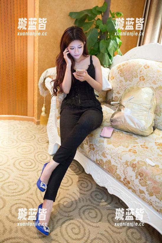 推女郎 - 王馨瑶的水手服：让你的人生过一把制服瘾，作品集火速上架，资源送给有眼光的你！