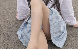 梦丝女神 – 高清小茶，内在纯又不乏味，快来下载吧！