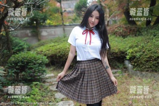 模范学院 - SiByl李思宁和她的白裙，图包里面有梦的碎片