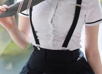 模范学院 – 草莓兔兔的水手服是我想象中海边风的美图担当！好想顺便捞个海鲜？