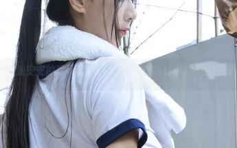 浅安安的双马尾写真，随时准备翻转你的审美！