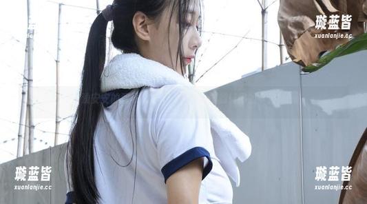 浅安安的双马尾写真，随时准备翻转你的审美！