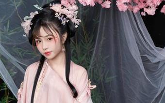 定制黑色，爆机少女喵小吉的新发现，不会是一只沉重的猫吧？