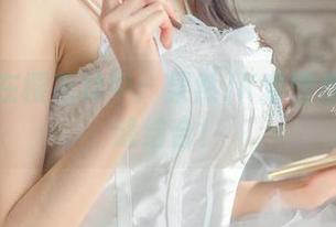 王羽杉在樱花林中：果然JK套图和资源无缝结合！