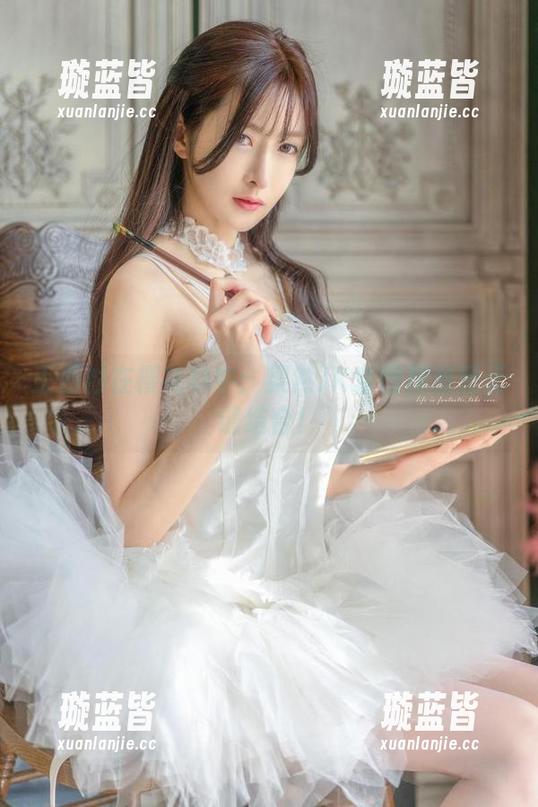 王羽杉 王羽杉在樱花林中:果然JK套图和资源无缝结合!