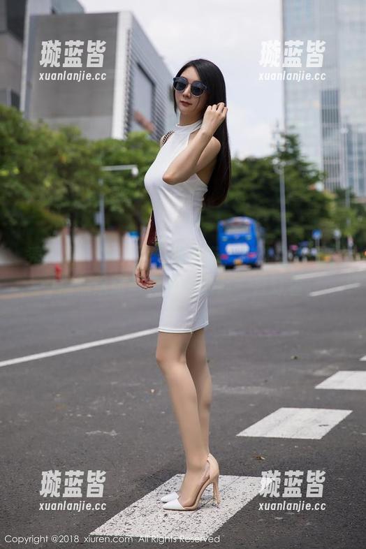 秀人网 - 本以为只是吊带，没想到Candy糖糖这张写真集会让我一直盯着。