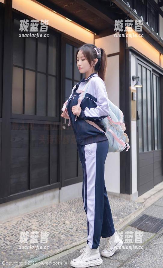 秀人网 - 雨儿baby的写真集：纯白，从头到脚都是白的不对劲。