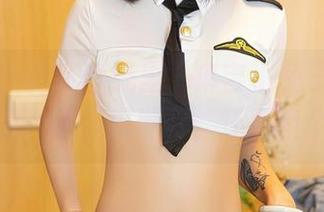 秀人网 – 高清壁纸里“麻吉小兔子”学姐仿佛在说：别仅仅学习，还要有个性哦！