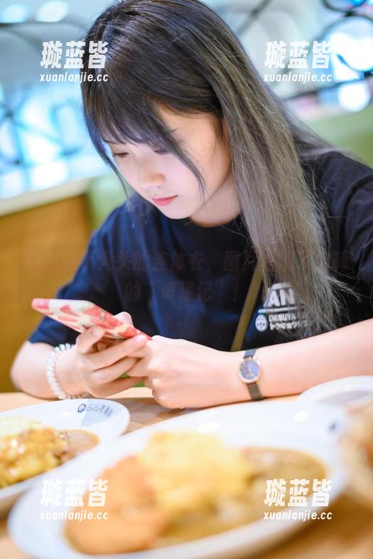 秋楚楚不秃头的连体衣，图片呈现了定制的“奇遇记”！
